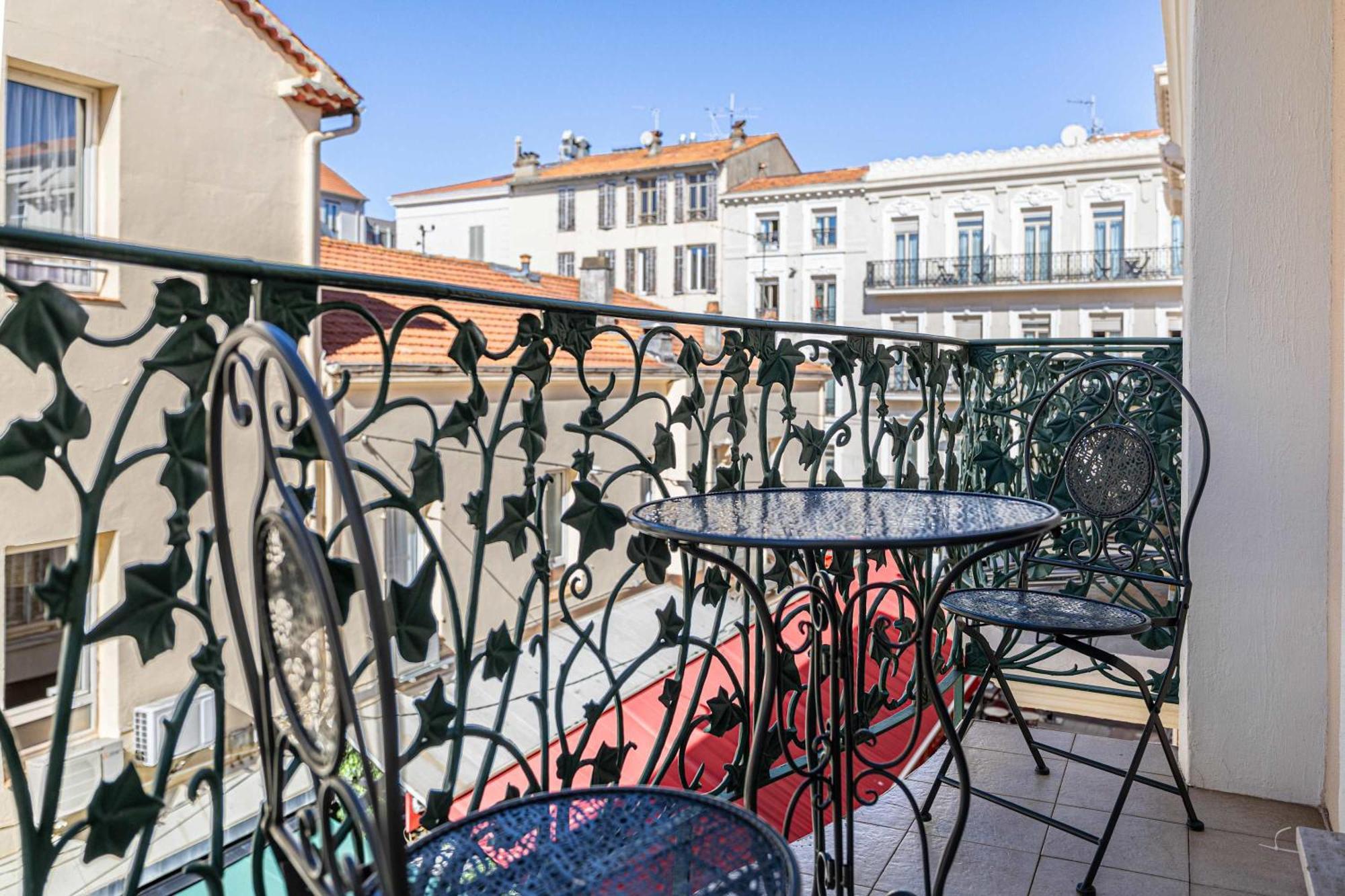 Le Casanova Avec Balcon Au Coeur Du Centre-ville Apartment
